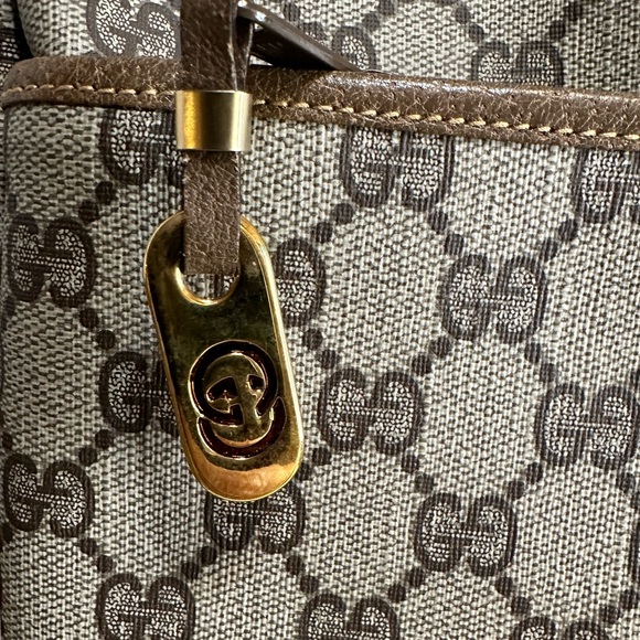 Gucci GG Sherry Line Monogram Canvas Tall Tote with Zippered Side Pocket - Picture 13 of 16